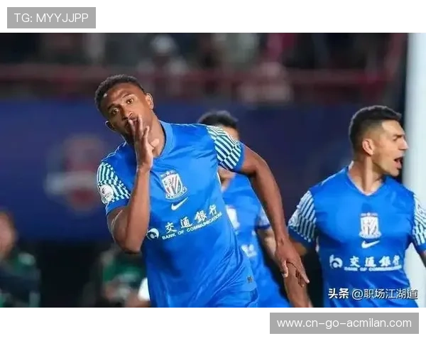 上海申花外援训练状态出色 主教练赞其快速融入球队环境 上海申花外援训练状态出色 主教练赞其快速融入球队环境