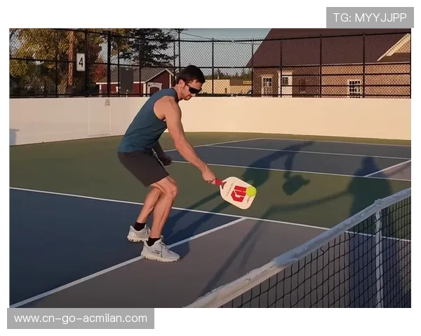 网球旋转球让对手脚滑：制胜窍门与实战技巧全揭秘