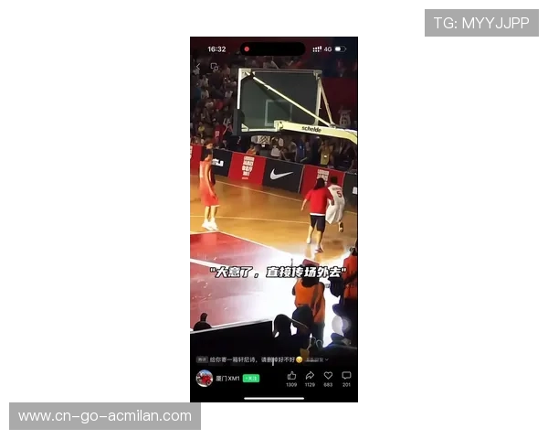 詹姆斯赛后无预警点赞球迷评论，互动暖心