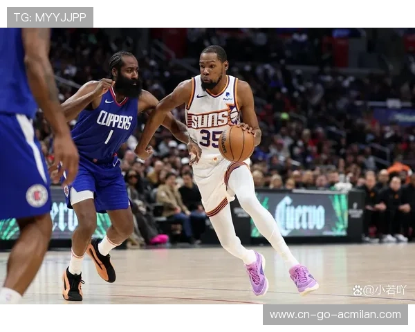 快船三巨头训练画面曝光:默契值高得吓人