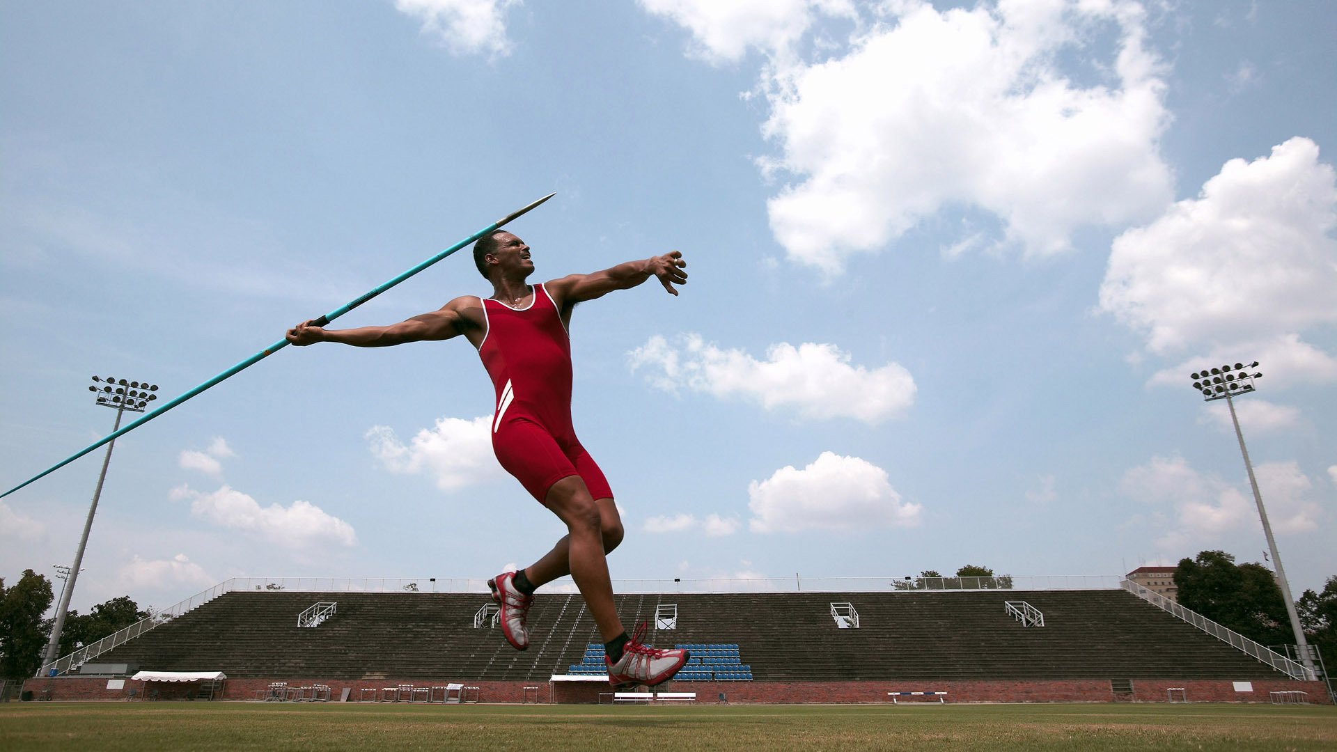 “2025世界运动会:三叉湖游泳馆水上救生赛助力公众安全意识提升”