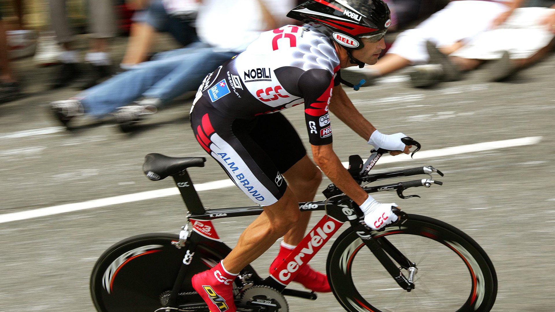 体育赛事跨界合作商业模式创新路径分析，体育赛事相关产业关联