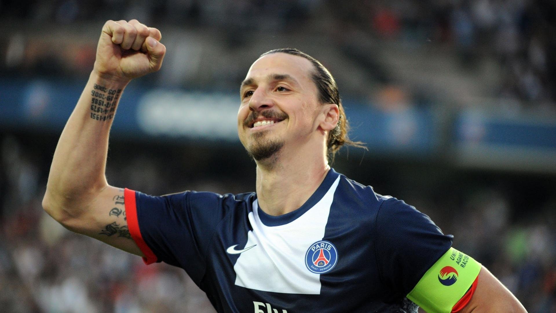 林丹笑谈孩子未来或走艺术路线，播放林丹