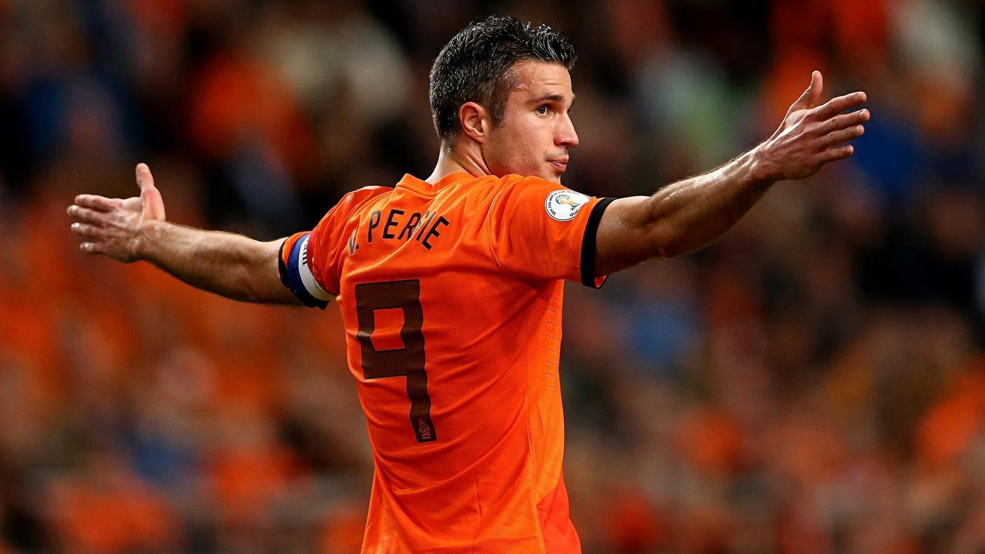 电竞比赛场地布置更具科技感提升沉浸体验，电子竞技场地